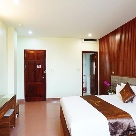 Ho Sen Xanh Hotel Ханой Екстер'єр фото