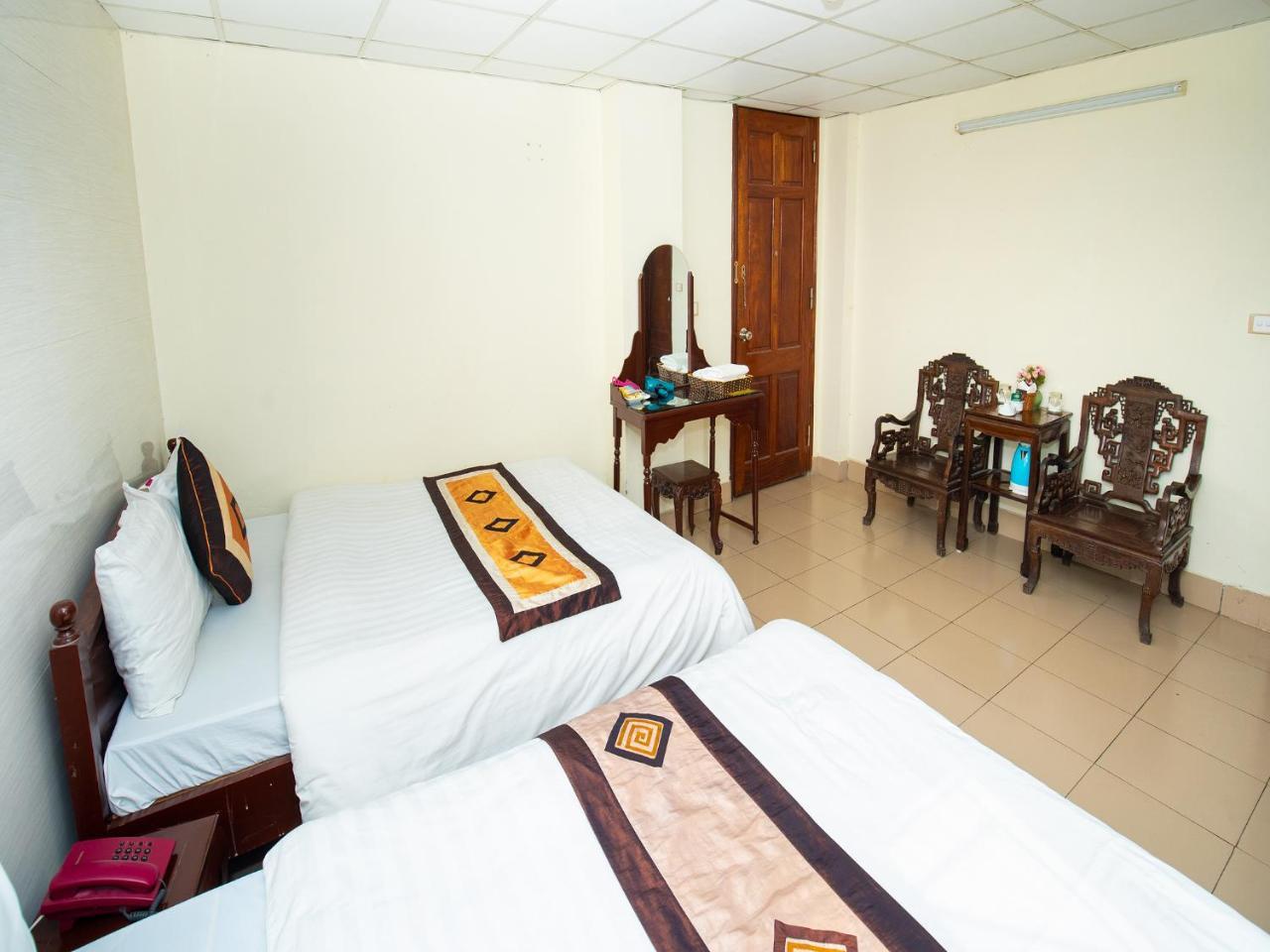 Ho Sen Xanh Hotel Ханой Екстер'єр фото