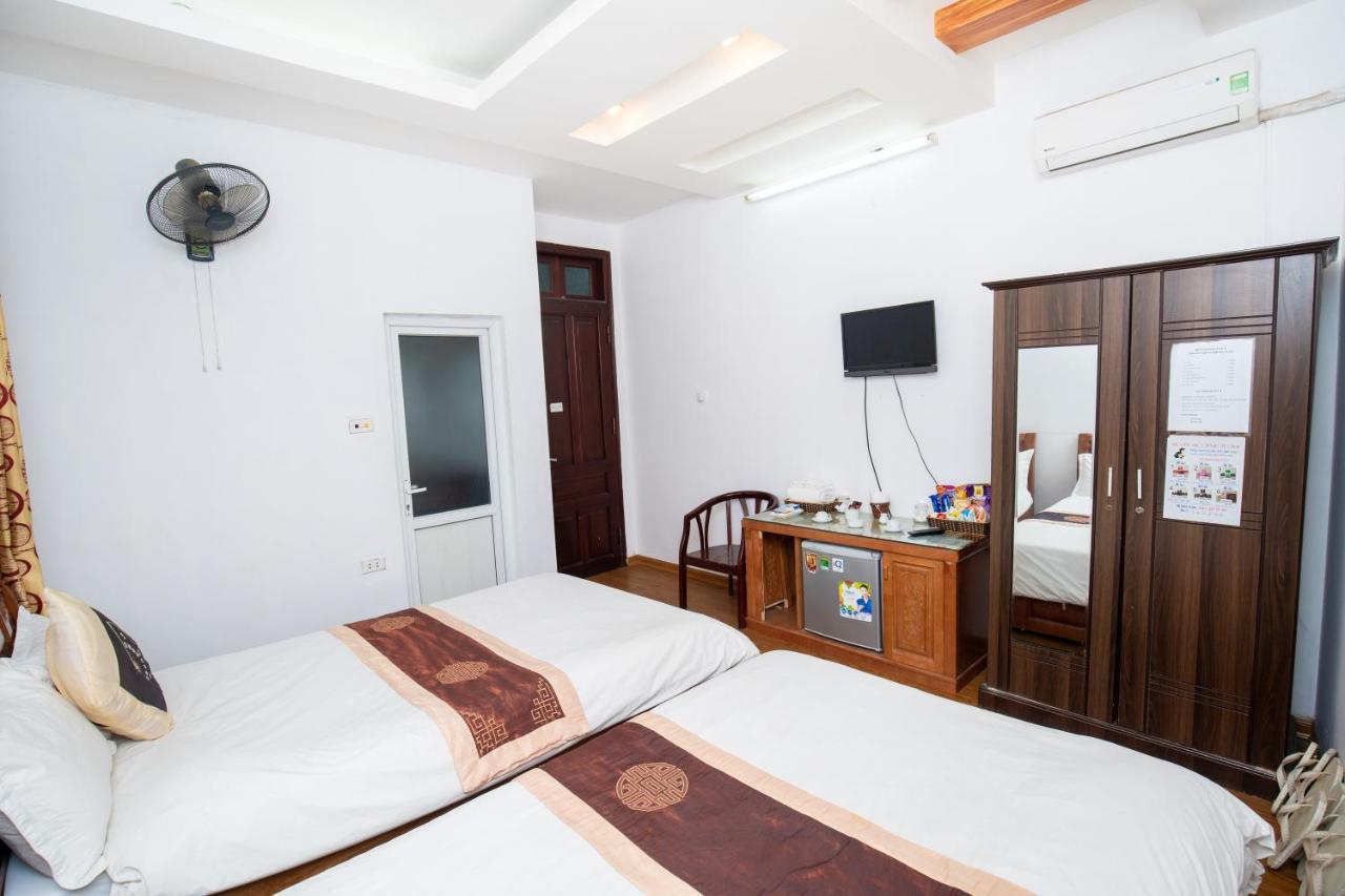 Ho Sen Xanh Hotel Ханой Екстер'єр фото